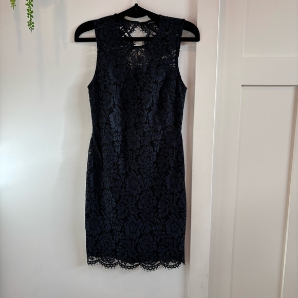 Banana Republic Navy Blue Lace Sheath Dress Sleeveless size 2 - Picture 1 of 13
